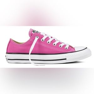 Converse low top magenta woman’s size 7.5